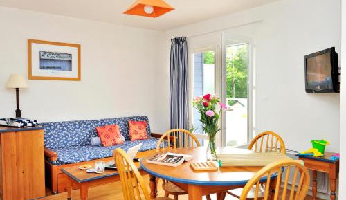 One-Bedroom Apartment (4 Adults)