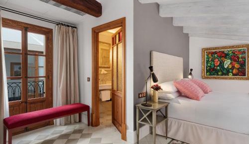 Junior Suite with Spa Access