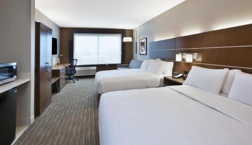 Queen Suite with Two Queen Beds and Additional Living Area