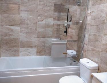 Twin Room with Private Bathroom