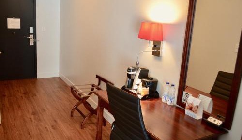 Standard Queen Room - Disability Access