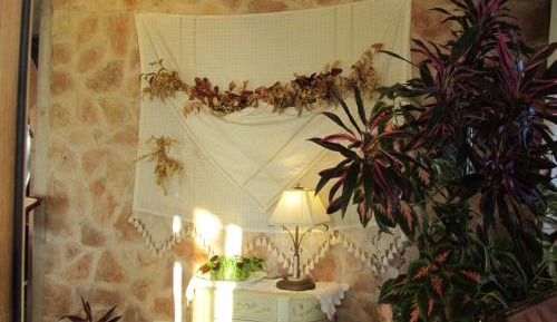 Double Room with Extra Bed (2 Adults + 1 Child)