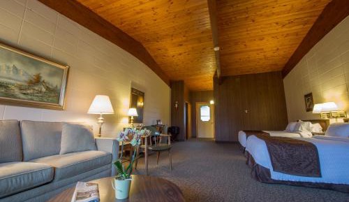 Family Room with Private Bathroom