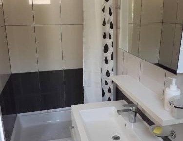 Two-Bedroom Apartment with Balcony and Sea View