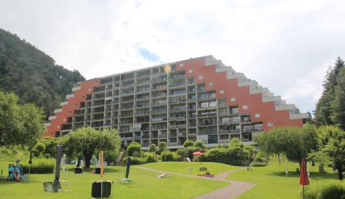 Apartment with Lake View