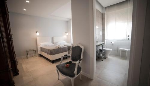 Superior Triple Room with Private Bathroom