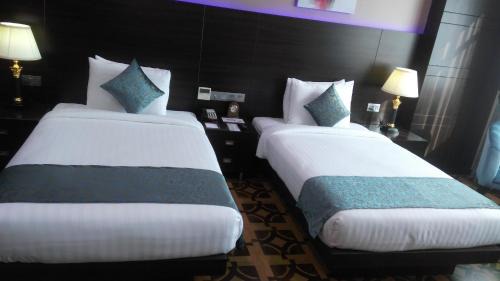 Deluxe King or Twin Room Sea View