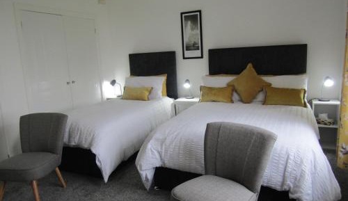 Comfort Triple Room with Shower