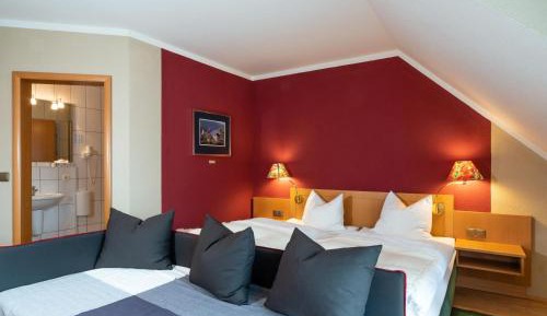 Double Room with Private Bathroom