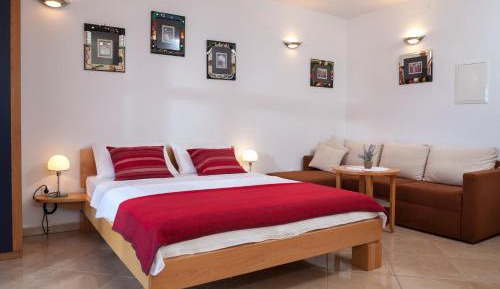 Studio Apartment with Sea View