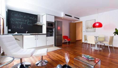 One-Bedroom Apartment (4 Adults)