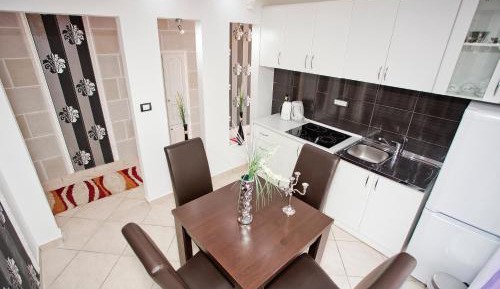 One-Bedroom Apartment with Terrace and a Partial  Sea View