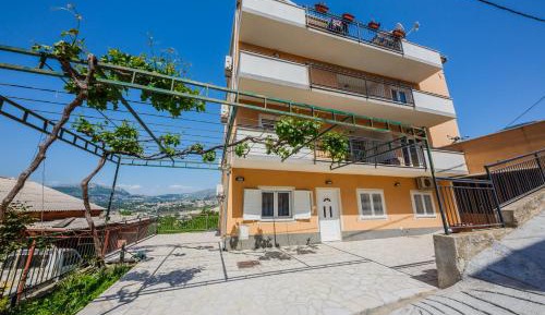 Apartment with Sea View