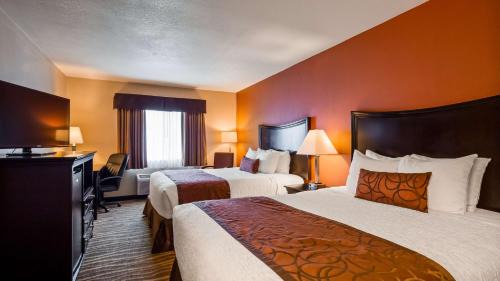 Queen Room with Two Queen Beds