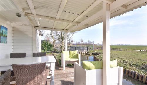 Studio with Garden View