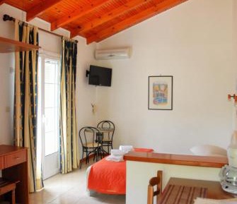 Studio Apartment with Sea View