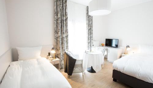 Twin Room with Balcony