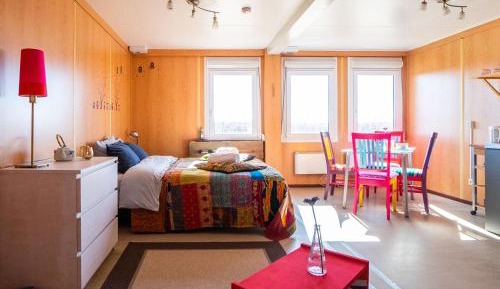 Studio Apartment (3 Adults)