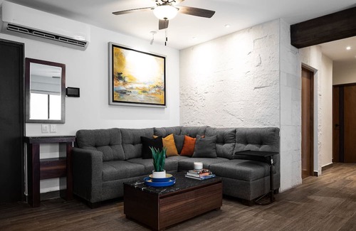 Monterrey Apartment | New, 7 min to Gallerias modern in Tulancingo 1