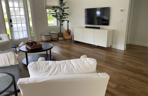 Old Town Hall House | Beautifully updated historic home! Oversize yard with extra parking.