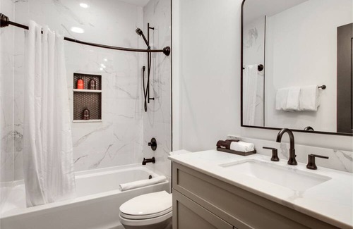 Central Business District House | Roami at The Brandywine | Pool | 2 Bedroom Terrace