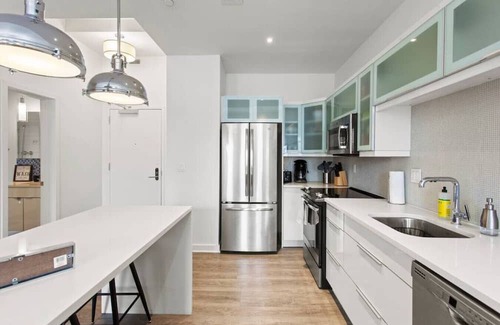 Downtown Kansas City Apartment | ★ Downtown Downtown Downton ★