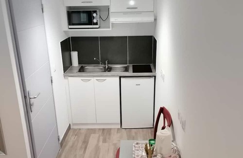 Eguilles Apartment | 🌴Pleasant apartment with swimming pool in Aix-en-Provence (Éguilles)029