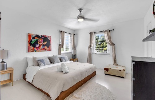 Seybold House | Villa Aqua Royal huge 6BD Heated pool jacuzzi BBQ