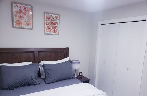 Southwest Edmonton House | Private Basement Suite