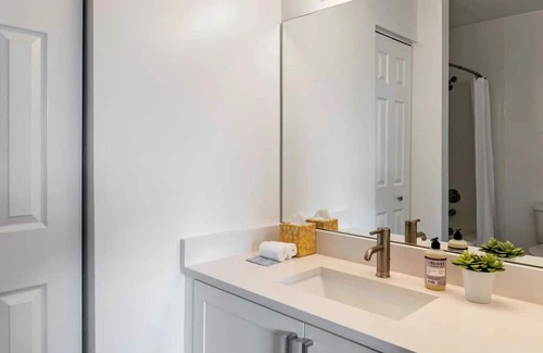 Miramar Apartment | Miramar Lakes