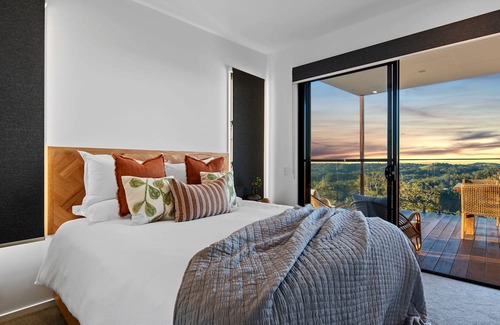 Booroobin Cabin | The Ridge at Maleny - The Deluxe Residence