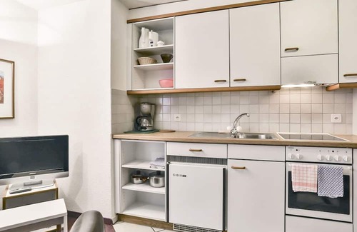 Grindelwald Apartment | Nice apartment for 2 people with WIFI, TV, pets allowed and parking