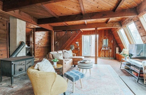 Shipman Cabin | Acute Lodge: Boho, Romantic Getaway in Nelson Co.