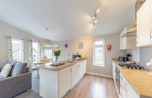 Ashby Woulds Cabin | 2 bedroom accommodation in Overseal, Nr Ashby-de-la-Zouch