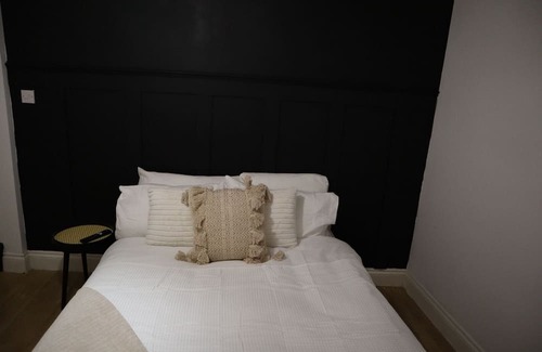 Vassall Apartment | Spacious studio- heart of London, minutes from O2 Academy Brixton