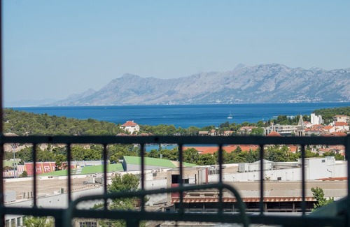 Dugis Apartment | Duki - sea View - A1