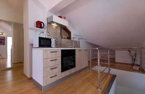 Dugis Apartment | Duki - sea View - A1