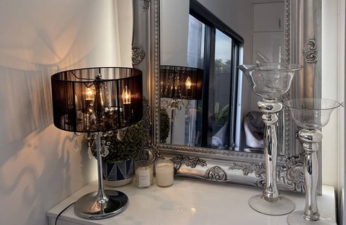 Port Melbourne Apartment | Beach views on beach street