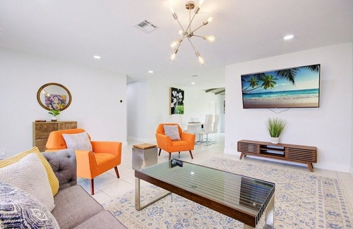 Delray Beach House | Blissful Retreat: Yard, Plunge Pool, Canal Access