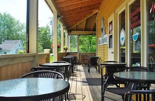 Lac-Brome Ski Chalet | The Hot Duck*Ski Bromont*SPA*Foyer