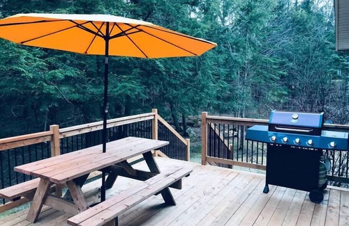 Orford Ski Chalet | Chalet Orford-SPA-Poker table/games-Mont Orford