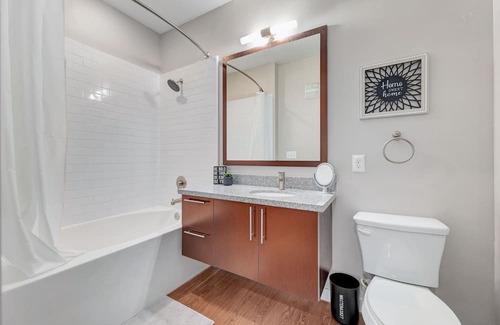 Cedar Park Apartment | Plush 2Br Cal King Suite Close to Everything