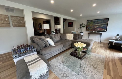 Paris Bed & Breakfast | The Mulberry House on the Grand