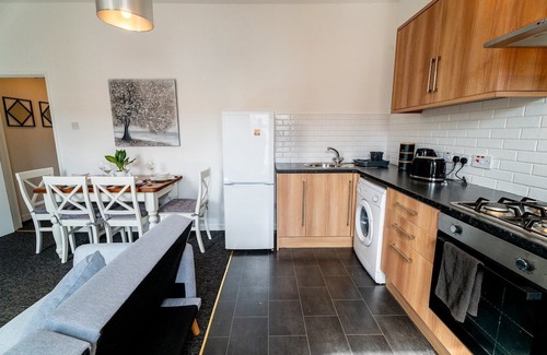 Bristol Apartment | Cozy Urban - Retreat Modern 1BR - Free Parking