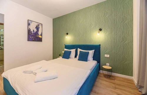 Brasov Apartment | Lovely 2BR - Seasons Residence