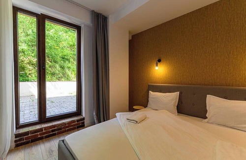 Brasov Apartment | Lovely 2BR - Seasons Residence