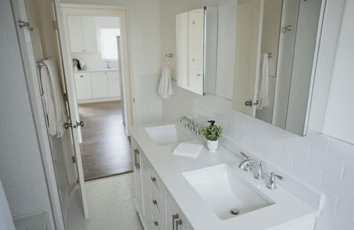 Yalecrest House | Beautifully remodeled home near U of U and Downtown