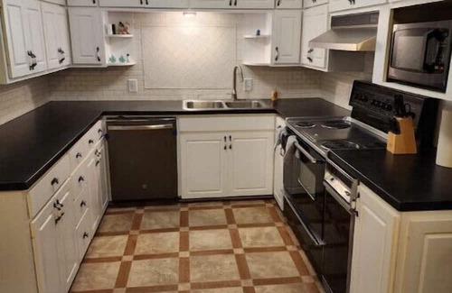 Wichita House | Meyer's Place - Midcentury Ranch