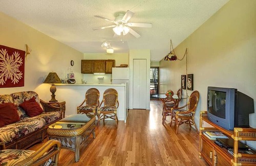 Kaunakakai Condo | Modern Hawaii w/Lanai, Cable TV, WiFi-#221