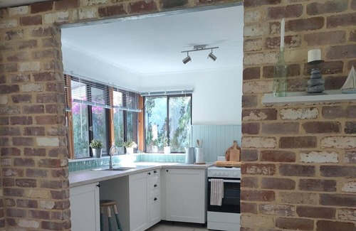 Yanchep Cottage | Yanchep seaside cottage a coastal retreat Pet Friendly